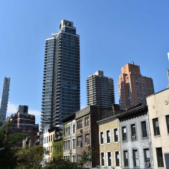 lenox-hill-brownstones-and-skyscrapers-manhattan-neighborhood-new-york