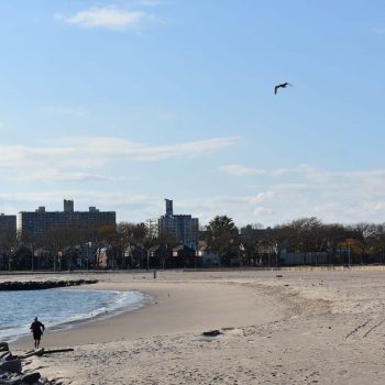 manhattan-beach-seashore-brooklyn-neighborhood-new-york