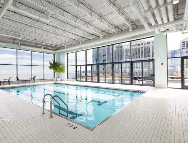 Chicago,,Il,,Usa,-,October,1,,2021:,An,Indoor,Pool