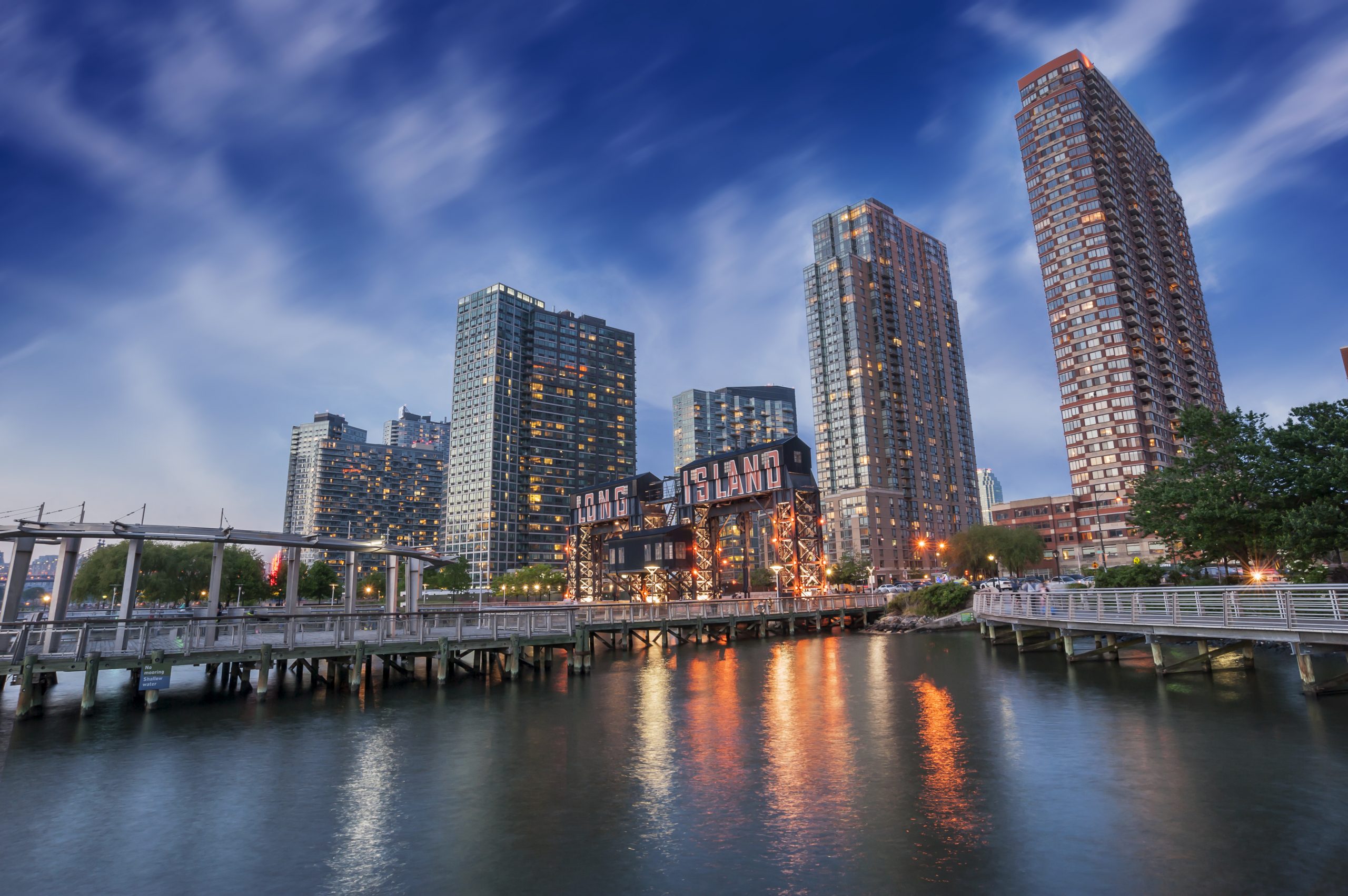 Pier,Of,Long,Island,Near,Gantry,Plaza,State,Park,,Borough