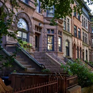 Scenic,View,Of,A,Classic,Brooklyn,Brownstone,Block,With,A