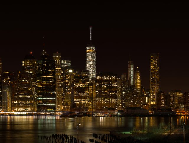 New,York,City,Manhattan,Night,Panorama,With,Brooklyn,Bridge