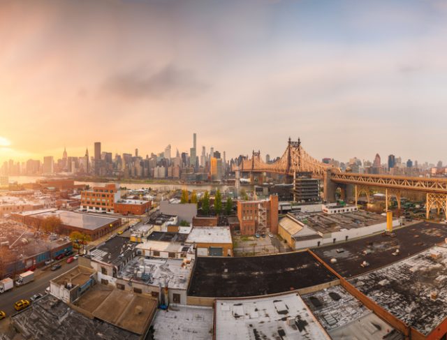 Queens,,New,York,,Usa,View,With,The,Queensboro,Bridge,Towards